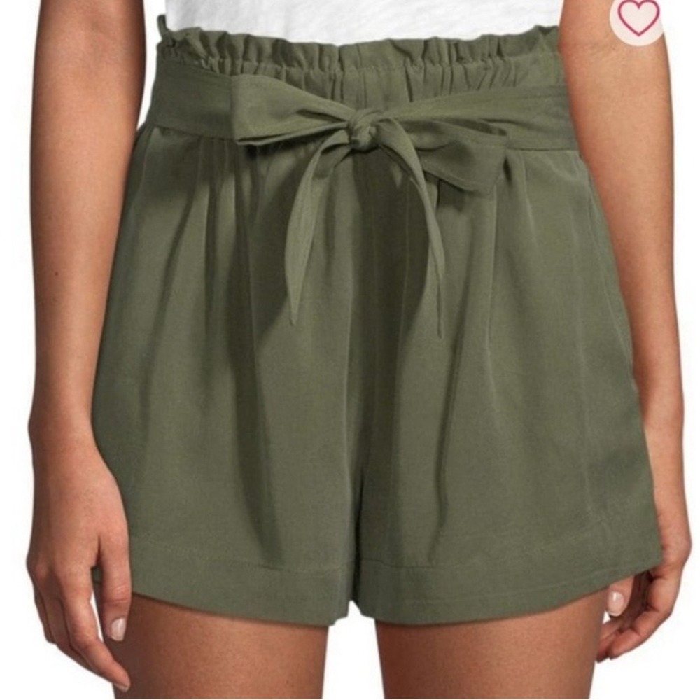 BCBGeneration Linen Blend‎ Paperbag High Waist Shorts Green M Outdoor Resort NWT